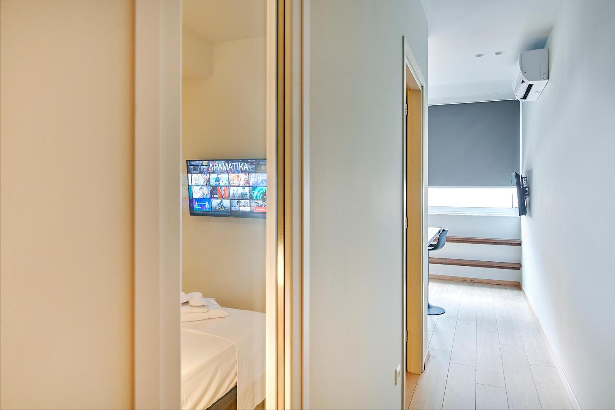 City-Center Apartment In Vibrant Monastiraki, Ateny Zewnętrze zdjęcie